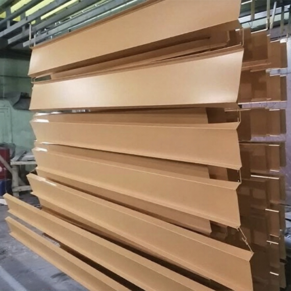 Откос оконный, дверной простой оцинкованный c порошковым покрытием 0,45мм RAL 1034