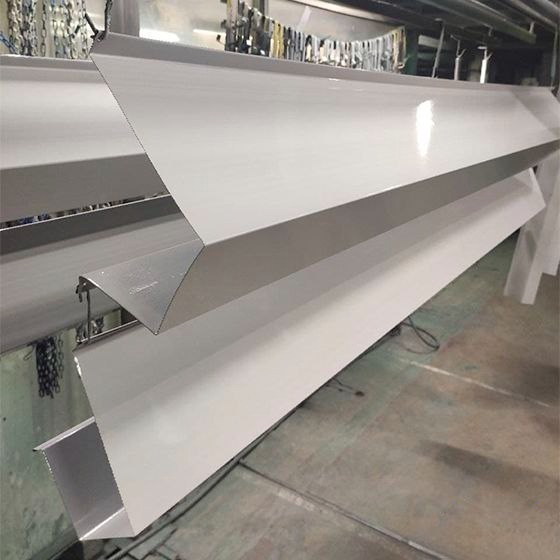 Конек фигурный оцинкованный c порошковым покрытием 0,45мм RAL 7047